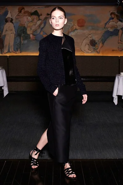 Look 3
